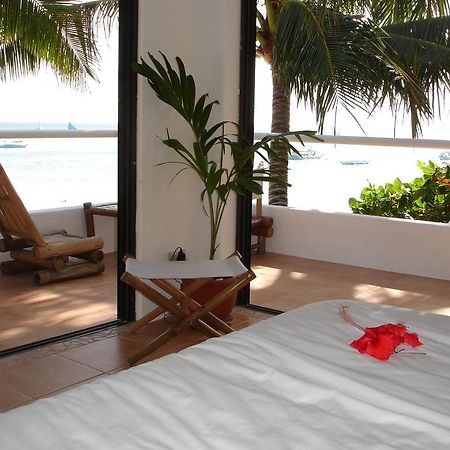 Artista Beach Villa Balabag  Quarto foto