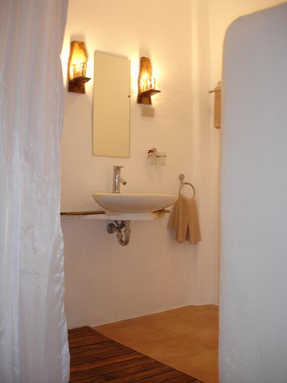 Artista Beach Villa Balabag  Quarto foto