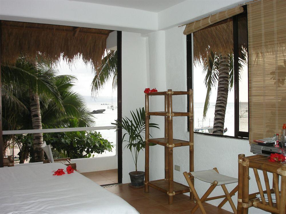 Artista Beach Villa Balabag  Exterior foto